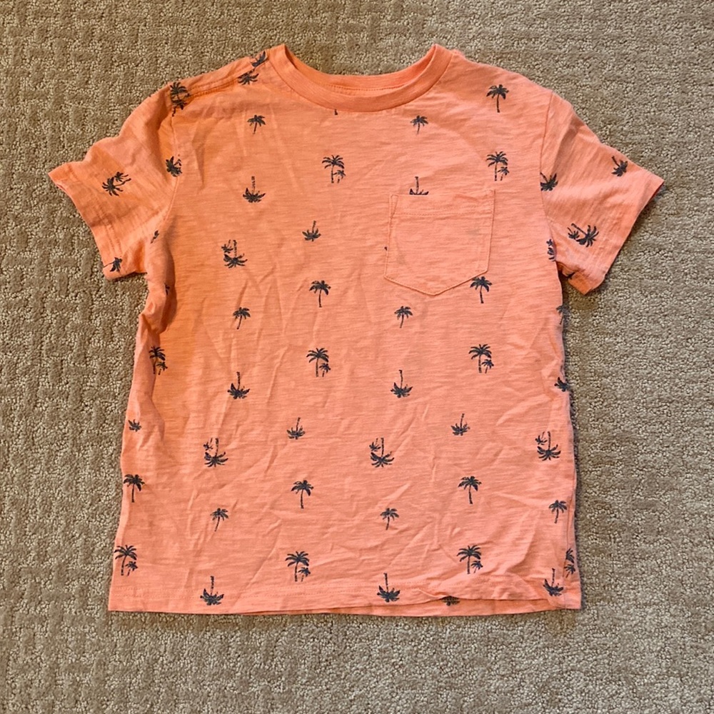 VGUC Palm Tree tee from Rumi & Ryder! Size M
